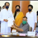 మహారాష్ట్ర కూటమి మంత్రి తానాజీ సావంత్, డిప్యూటీ సీఎం అజిత్ పవార్‌పై అసౌకర్యకరమైన వ్యాఖ్యలు చేశారు. కూటమిలో విభేదాలు పెరుగుతున్నాయన నిపుణులు.