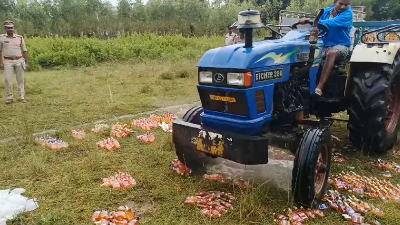 23/9/2024 న, పార్వతీపురం జిల్లా SP ఆదేశాల మేరకు, 728 లీటర్ల నాటు సారా మరియు 683 బాటిళ్ల అక్రమ మద్యం ధ్వంసం చేయబడింది