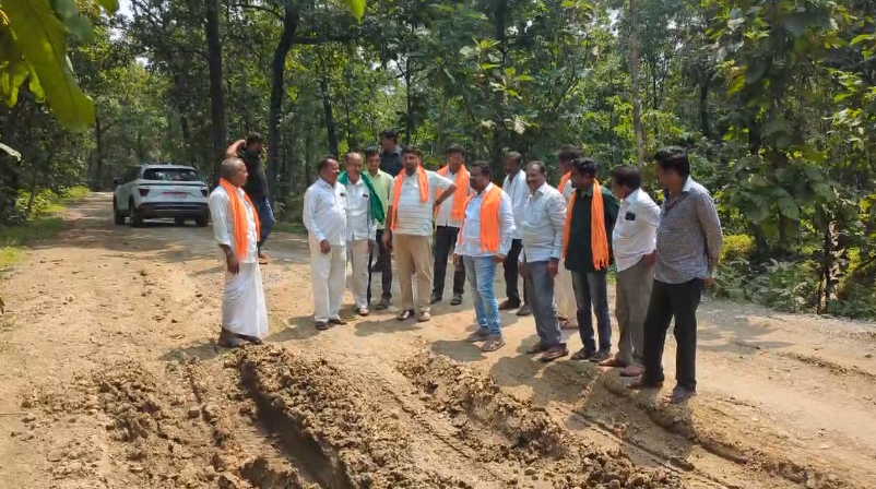 కొమురం భీమ్ ఆసిఫాబాద్ జిల్లా సిర్పూర్ టి నియోజకవర్గం లో ఎమ్మెల్యే డాక్టర్ హరీష్ బాబు గ్రామాలలో పర్యటించి, గ్రామ సమస్యలను శ్రద్ధగా విన్నారు.