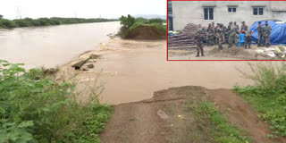 బుడమేరు గండ్లు పూడ్చేందుకు మంత్రి నిమ్మల రామానాయుడు పర్యవేక్షణలో ఆర్మీ సిబ్బంది చేరుకున్నారు. ఇనుపరాడ్లతో వంతెన నిర్మాణం చేపట్టనున్నారు.