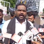 కర్నూల్ కలెక్టరేట్ ఎదుట ఎమ్మార్పీఎస్ఎస్ ఆధ్వర్యంలో ధర్నా చేపట్టిన బోండిమడుగుల రమేష్, గోవిందమ్మపై జరిగిన దాడికి న్యాయం చేయాలని, 307 సెక్షన్ నమోదు చేయాలని డిమాండ్ చేశారు.