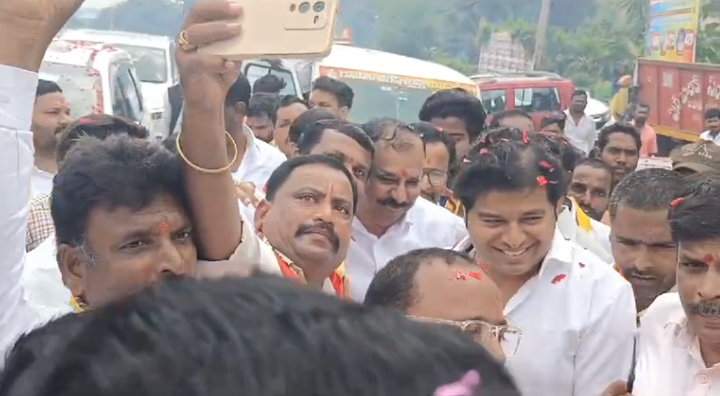 రామయంపేటలో ముదిరాజుల చైతన్య మహాసభలో కాసాని వీరేశం మాట్లాడుతూ, ముదిరాజులకు రాజకీయ గుర్తింపు అవసరం అని అన్నారు.