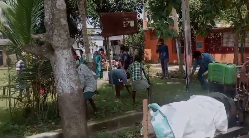 ధర్మసాగరం గ్రామంలో నిర్వహించిన సచివాలయం స్వచ్ఛత కార్యక్రమంలో సర్పంచ్, సెక్రటరీ, వీఆర్వో, సిబ్బంది మరియు గ్రామ పెద్దలు పాల్గొన్నారు. ప్రభుత్వ స్థలాల పరిశుభ్రతపై ప్రత్యేక దృష్టి పెడుతున్నారు.