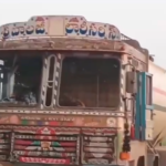 ఖమ్మంలో కెమికల్ ట్యాంకర్ను అడ్డుకున్న గ్రామస్తులు In Khammam district, villagers blocked a chemical tanker after it was discovered mixing harmful chemicals into the Munneru water. Locals demand action against offenders.