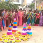 SRK పీజీ కళాశాలలో బతుకమ్మ వేడుకలు ఘనంగా Municipal Chairperson Gaddam Indupriya attended the Bathukamma celebrations at SRK PG College, emphasizing the cultural importance of Bathukamma in Telangana.
