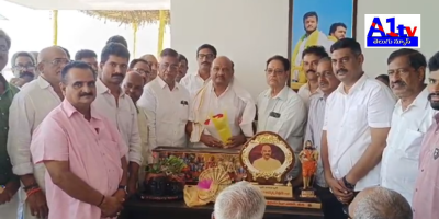 In Narsipatnam, under the auspices of the Kshatriya Parishad, Speaker Ayanna Patra was grandly felicitated with Vedic blessings on Sunday at his residence