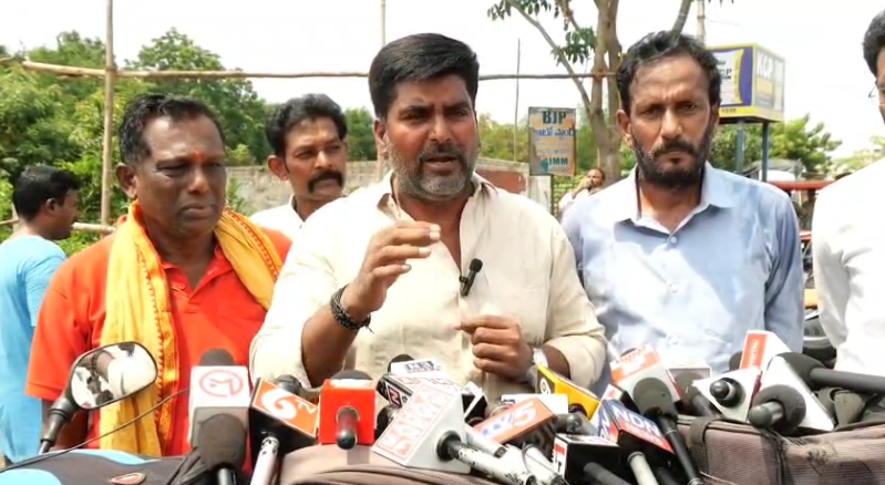 Janasena leaders expressed agreement with Narayana's views on flexies, emphasizing the need for decorum in public displays.