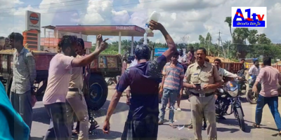 Sand tractor drivers in Jangareddigudem protested against illegal cases filed against them, highlighting the challenges they face in their livelihood.