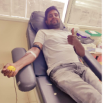 సంతోష్ రెడ్డి రక్త దానం ద్వారా మనవత్వం చాటారు Santosh Reddy's prompt blood donation for a surgery demonstrates the spirit of humanity, inspiring youth towards blood donation.