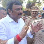 నర్సీపట్నం ఇసుక దుమారంపై మాజీ ఎమ్మెల్యే గణేష్ నిరసన Former MLA Petla Uma Shankar Ganesh staged a protest in Narsipatnam, opposing police inaction on sand smuggling allegations, leading to his detention.