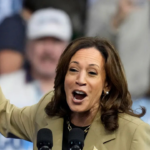 కమలా హ్యారిస్ ను ప్రెసిడెంట్గా చేయాలని డిమాండ్ చేసిన నేత Following Kamala Harris' loss in the presidential election, former Director of Communications, Jamal Simmons, has demanded her appointment as president if Biden resigns. He believes this would pave the way for more women in leadership roles.