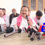 Niranjan Reddy criticizes the government's inability to provide irrigation water for farming and the incomplete projects. He points out the lack of proper planning.