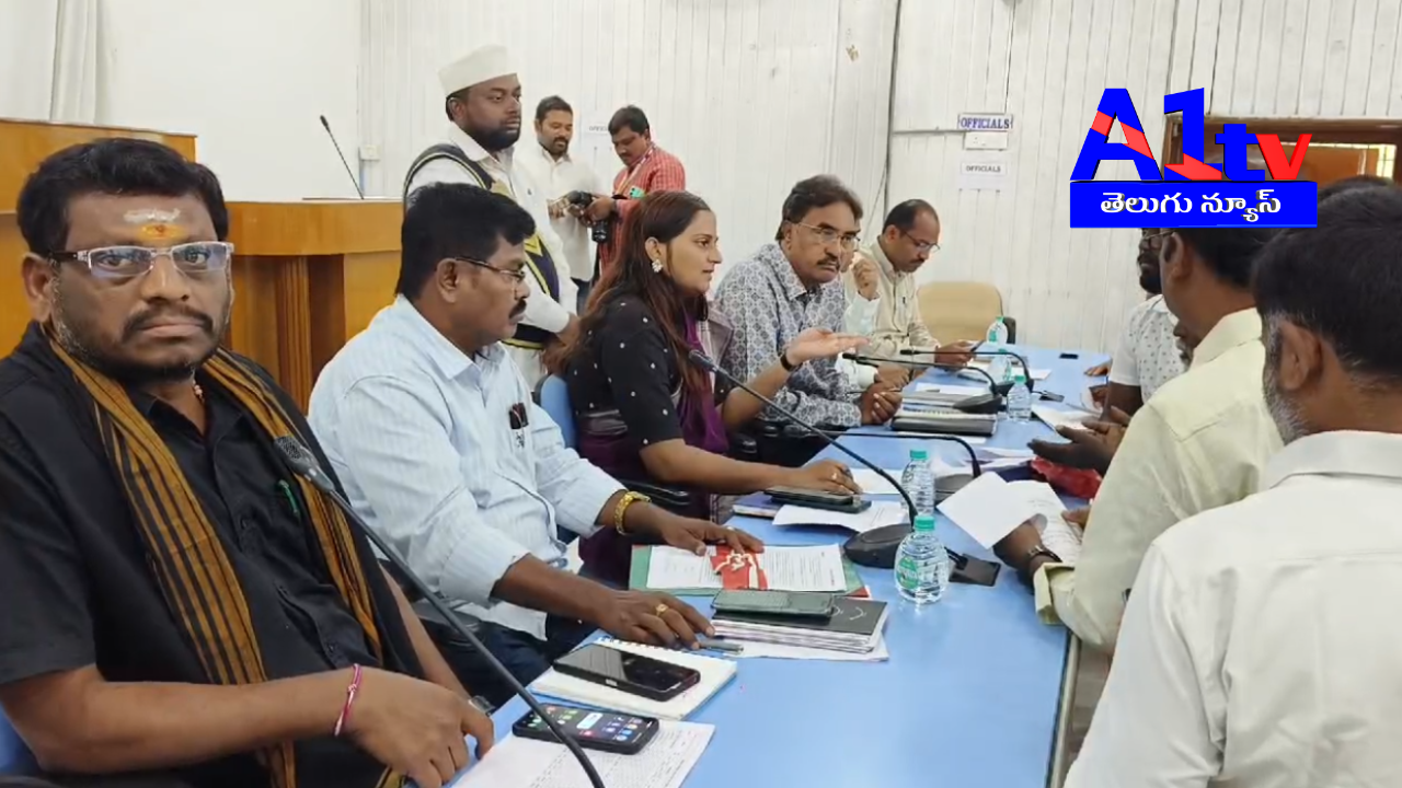 Warangal Commissioner Ashwini Tanaji Vakhade emphasized proactive measures by officials to address public grievances during a special event held at the council hall.