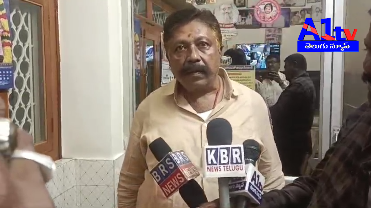 Ex-MLA Prakash Jain urged the coalition government to focus on Adoni's development in 2025 and extended New Year wishes to all.