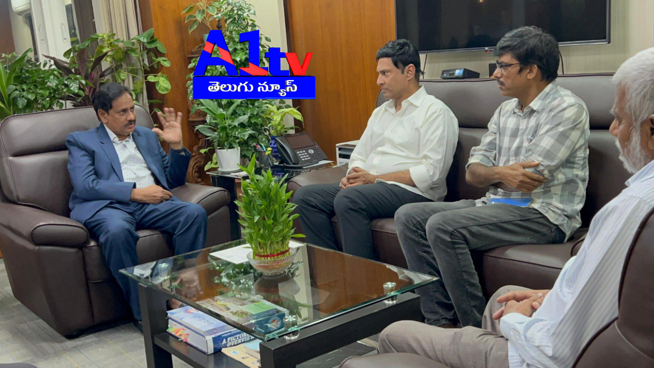 In the Malkajgiri constituency, officials from the Hyderabad Development Authority (HYDRA) carried out demolition of illegal park encroachments in the Defence Colony area.