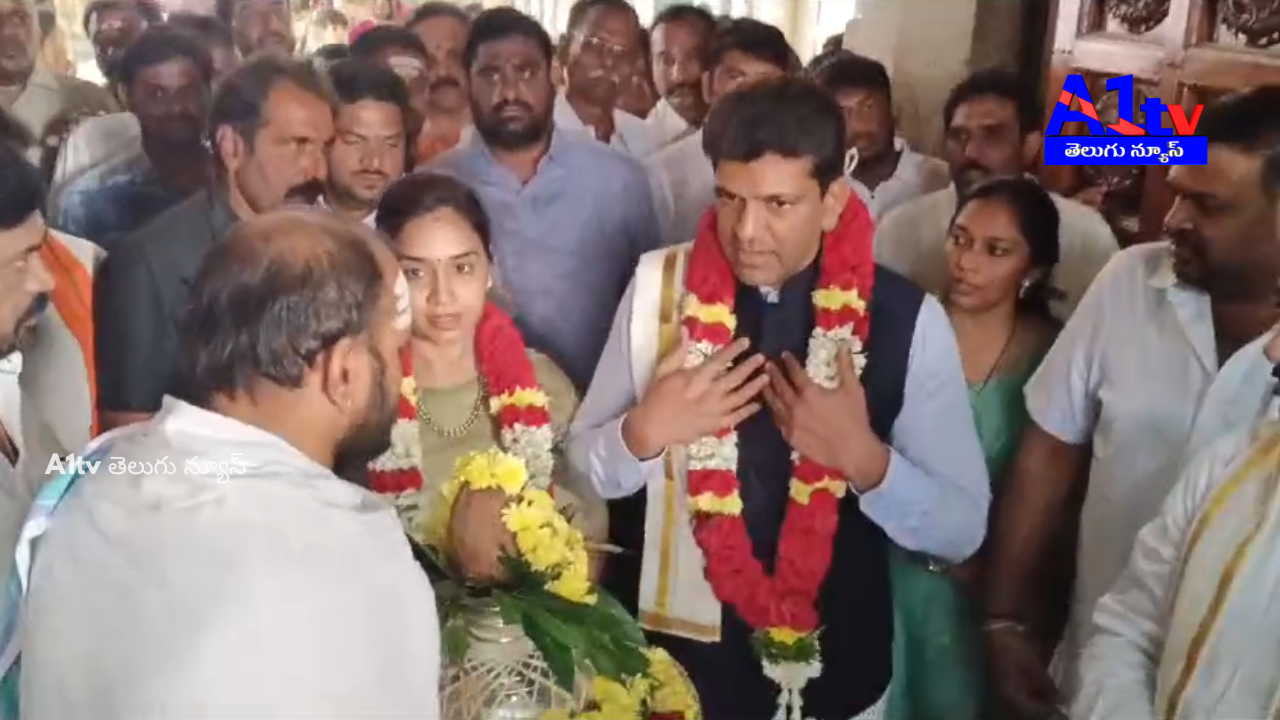 Minister Pemmasani Chandrasekhar visits Srikalahasti, praises temple development, and expresses interest in upcoming Shivaratri celebrations.