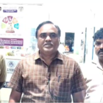 నందలూరులో ఆర్టీసీ కండక్టర్పై దాడి ఘటన కలకలం RTC conductor assaulted over ticket change issue in Nandalur. Police register case. Employee unions condemn the attack.