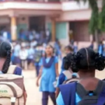 ఏప్రిల్ 15 నుండి రాష్ట్రవ్యాప్తంగా ఒంటిపూట బడులు Single-session schools will be implemented across the state from April 15, with classes from 7:45 AM to 12:30 PM.