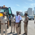 తిరుపతిలో రాంగ్ రూట్ వాహనదారులపై ట్రాఫిక్ పోలీసుల చర్య Tirupati police conduct surprise checks on wrong-route violators, seizing vehicles and imposing fines.
