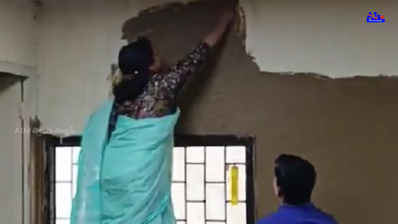 To combat Delhi’s scorching heat, Laxmibai College principal Dr. Pratyush Vatsala used cow dung on classroom walls as part of an experimental cooling method.