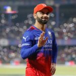 “నన్ను 18 ఏళ్లు వెయిట్ చేయించావు మై ఫ్రెండ్… కోహ్లీ సందేశంతో RCB విజయం” ఆర్సీబీ 2025 ఐపీఎల్ టైటిల్ గెలిచింది. 18 ఏళ్ల సుదీర్ఘ ఎదురుచూపులకు ఈ విజయం విందయింది. ఫైనల్లో పంజాబ్ కింగ్స్పై ఉత్కంఠభరిత పోరులో ఆర్సీబీ గెలుపు సాధించింది. ఈ విజయంలో కీలక పాత్ర పోషించిన విరాట్ కోహ్లీ, తన తొలి పోస్ట్లో నీకోసం 18 ఏళ్లు ఎదురుచూశా మై ఫ్రెండ్ అని భావోద్వేగంగా పేర్కొన్నారు. ఇన్స్టాగ్రామ్లో షేర్ చేసిన ఈ పోస్ట్ RCB అభిమానుల్లోని ఆత్మీయతను పంచుకుంది. ఇది కేవలం ఒక జట్టు గెలుపు కాదు, అది 18 ఏళ్ల ప్రేమ, నమ్మకం, అంచనాల ఫలితం.