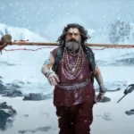 'అఖండ 2' సినిమాకు సంబంధించి సోషల్ మీడియాలో ఓ ఆడియో రికార్డింగ్ సంచలనం సృష్టిస్తోంది. ఈ ఆడియోలో నందమూరి బాలకృష్ణ ఒక అభిమానితో 'అఖండ 2' టీజర్ గురించి మాట్లాడుతున్నట్లుగా ఉంది. 'అఖండ' సినిమా ఎంత పెద్ద హిట్ అయ్యిందో మనందరికీ తెలిసిందే. ఇక ఇప్పుడు దాని సీక్వెల్ 'అఖండ 2' గురించి చర్చలు మొదలయ్యాయి. ఈ క్రమంలోనే, బాలయ్యకు సంబంధించిన ఒక ఫోన్ కాల్ రికార్డింగ్ బయటకొచ్చి అభిమానుల్లో తీవ్ర ఉత్కంఠ రేపుతోంది. ఈ రికార్డింగ్‌లో బాలయ్య ఒక అభిమానితో 'అఖండ 2' టీజర్‌ విడుదల గురించి మాట్లాడుతున్నట్లు స్పష్టంగా వినిపిస్తుంది.సార్! మీ సినిమా కోసం వెయ్యి కళ్ళతో ఎదురుచూస్తున్నాం సార్. 'అఖండ' సృష్టించిన ప్రభంజనం మర్చిపోలేకపోతున్నాం. ఇప్పుడు 'అఖండ 2' అంటే ఇంక మా ఆనందానికి అవధుల్లేవు సార్. టీజర్ ఎప్పుడు వస్తుందో చెప్పండి సార్ అని అడగగా. ఏంట్రా బాబూ, అఖండ 2 టీజర్ గురించి అంత అడుగుతున్నారు? ఏంటి అంత ఆత్రం? అని బాలయ్య నవ్వుతూ అన్నారు.