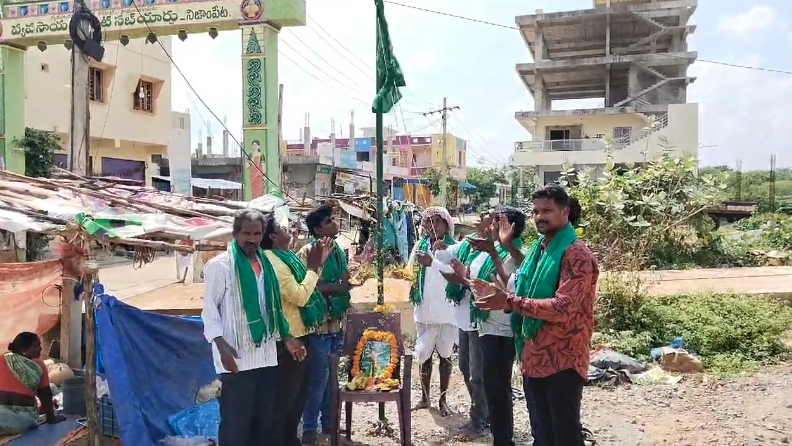 In Nizamabad, the Ekalavya Jayanti was celebrated with pride by community members, highlighting the need for better recognition and employment opportunities for Ekalavya.
