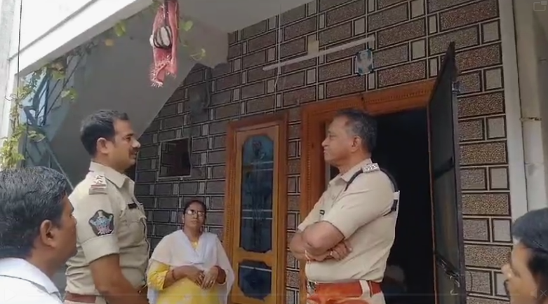 A significant burglary occurred in Kovur, with unknown individuals stealing gold and silver from a family's home. Local police have launched an investigation into the incident.
