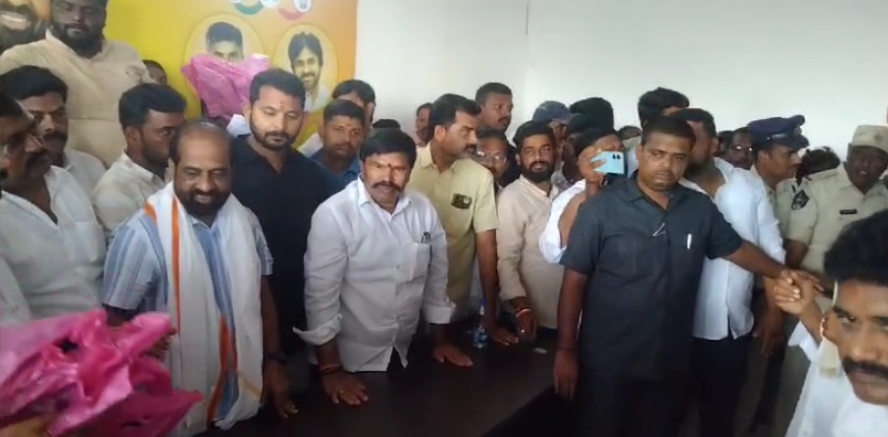 Minister Satya Kumar Yadav's visit to Dharmavaram highlighted the importance of respecting sanitation workers, emphasizing their role in society.