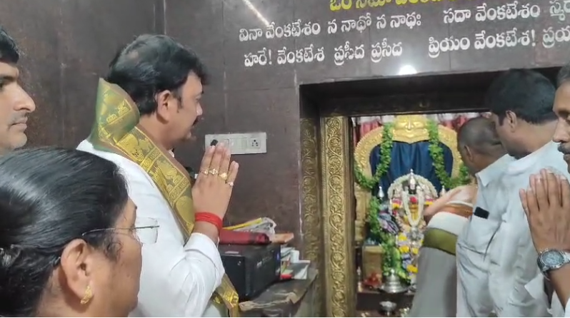 In Narsipatnam, former MLA Umashankar Ganesh conducted special prayers at the Sri Venkateswara Swamy Temple, criticizing Chandrababu for political diversion and emphasizing the need for effective governance.
