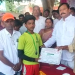 హిందూపురం ఎంపీ పార్థసారథి క్రీడా పోటీలను ప్రారంభించారు హిందూపురం ఎంపీ పార్థసారథి స్కూల్ గేమ్స్ ఫెడరేషన్ క్రీడా పోటీలను ప్రారంభించి, విద్యార్థులు క్రీడల్లో కూడా పేరు తెచ్చుకోవాలని సూచించారు.