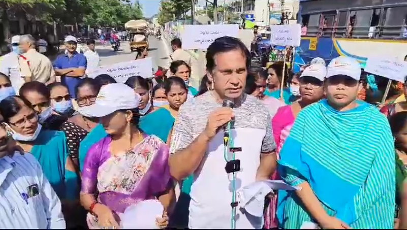 విశ్వకర్మ జయంతి ఉత్సవంలో ఎమ్మెల్యే డాక్టర్ పార్థసారధి ప్రసంగించారు. విశ్వకర్మ కులం శ్రామిక రంగానికి ప్రతిరూపం అని కొనియాడారు. కార్యక్రమంలో ట్రస్ట్ బోర్డ్ చైర్మన్, బిజెపి నాయకులు, మహిళా మండలి సభ్యులు పాల్గొన్నారు.