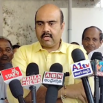 విజయనగరం జిల్లా మెంటాడ మండలంలోని గుర్ల తమ్మి రాజుపేట గ్రామంలో తెలుగుదేశం పార్టీ మెంటాడ మండల అధ్యక్షుడు చలుమూరి వెంకట్రావు తల్లి మృతి చెందడంతో, బొబ్బిలి ఎమ్మెల్యే బేబీ నాయన, తెంటు లక్ష్మనాయుడు అతణ్ని పరామర్శించారు. ఎమ్మెల్యే బేబీ నాయన మెంటాడ మండలంలోని జీటీపేట చేరుకుని వెంకట్రావుకు ప్రగాఢ సానుభూతి తెలిపారు. ఈ కార్యక్రమంలో తెలుగుదేశం పార్టీ, జనసేన పార్టీ నాయకులు పాల్గొన్నారు.