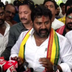 పార్వతీపురం మన్యం జిల్లా కలెక్టర్ కార్యాలయానికి సమీపంలో ఉన్న అన్న క్యాంటీన్ ప్రారంభానికి సంబంధించి ఎమ్మెల్యే విజయ్ చంద్ర చేసిన వ్యాఖ్యలు, శ్రమజీవులకు అందిస్తున్న సహాయం గురించి వెల్లడించారు
