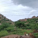 కర్నూలు కోసిగి మండలంలో చిరుతపులి దాడిలో రెండు మేకలు మృతి. ఫారెస్ట్ అధికారులు చిరుతలను బంధించి రక్షణ కల్పించాలని, నష్టపరిహారం అందించాలని గొర్రెల కాపరులు కోరుతున్నారు