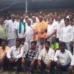 అదిలాబాద్ జిల్లా తలమడుగు మండలంలోని సాయి లింగి వృద్ధాశ్రమంలో మంగళవారం మాజీ జెడ్పిటిసి గోక గణేష్ రెడ్డి జన్మదిన వేడుకలు జరిపారు. ఆయన కేక్ కట్ చేసి వృద్ధులకు తినిపించారు.