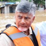 జగన్ ఫీల్డ్‌లోకి వచ్చారని ఎద్దేవా చేసిన చంద్రబాబు, వైసీపీపై తీవ్ర విమర్శలు చేశారు. అమరావతి విషయంలో తప్పుడు ప్రచారం చేస్తున్నారని మండిపడ్డారు.