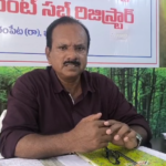 చిన్న శంకరంపేట తహసిల్దార్ కార్యాలయంలో ప్రతి సోమవారం ప్రజావాణి నిర్వహించి, భూమి సమస్యలు అక్కడే పరిష్కరించేందుకు అవకాశం ఉందని తహసిల్దార్ సూచించారు.