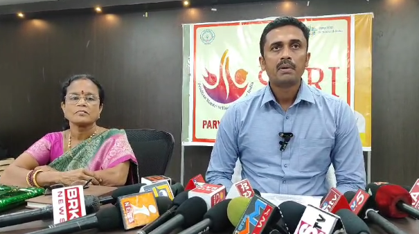 పార్వతీపురం నుండి 19 పాఠశాలలు పిఎం శ్రీ పథకానికి ఎంపికైనట్లు జిల్లా కలెక్టర్ శ్యామ్ ప్రసాద్ తెలిపారు. పత్రికా సమావేశంలో ఈ విషయం ప్రకటించారు.