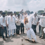 మాంజ్రి గ్రామంలో బీజేపీ మాజీ ఎమ్మెల్యే దిష్టిబొమ్మ దహనం బీజేపీ మాజీ ఎమ్మెల్యే తన్విదర్ సింగ్ అనుచిత వ్యాఖ్యలపై మండలంలోని మాంజ్రి గ్రామంలో కాంగ్రెస్ పార్టీ నేతలు, కార్యకర్తలు దిష్టిబొమ్మ దహనం చేశారు.