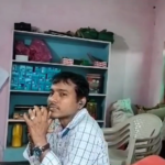 అశ్వారావుపేట నియోజకవర్గంలోని రాచులపల్లి పంచాయతీలో సెక్రటరీ రంగుల రవి విధుల్లో నిర్లక్ష్యం వహించడం గ్రామస్తుల ఆగ్రహానికి కారణమైంది. సెక్రటరీని పంచాయతీ ఆఫీసులో నిర్బంధించారు.