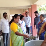 విజయనగరం జిల్లా మెంటాడ మండలంలో ప్రత్యేక అధికారి ప్రమీల గాంధీ పర్యటించి పాఠశాల, అంగన్వాడీ కేంద్రాలను సందర్శించారు. విద్యా మరియు ఆరోగ్య రంగాల్లో అభివృద్ధి కృషి పంచుకున్నారు.