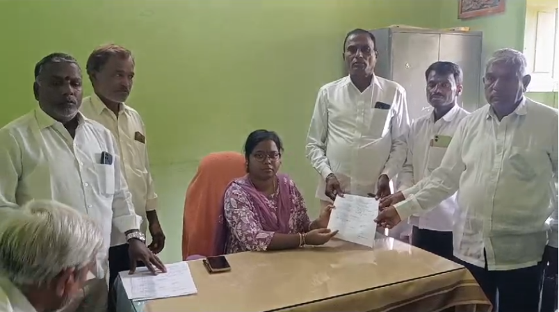 చేగుంట సొసైటీ చైర్మన్ ఎన్నిక: బాగులు ఏకగ్రీవంగా ఎన్నిక