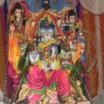 పెద్ద తుంబలంలో 9 అడుగుల వినాయకుడి పూజలు, అన్నదానం జరిపి సాయంకాలం 5కి స్వామి ఊరేగింపుతో నిమజ్జనం పూర్తి చేశారు.