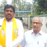 తిరుపతి లడ్డు అపవిత్ర ఘటనపై విచారణ జరపాలని భాజపా నేత మానేపల్లి అయ్యాజీ వేమా డిమాండ్. టీటీడీ, వైసీపీ నేతలపై చర్యలు తీసుకోవాలని సూచించారు.