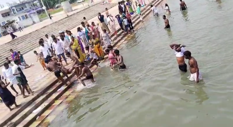 A 16-year-old boy from Dundi village, who visited Beechupalli for a family function, was rescued by local divers after drowning in the Krishna River.