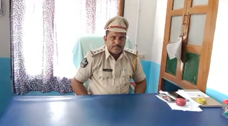 The Excise CI GV Prasad Reddy explained the new liquor policy in Andhra Pradesh, detailing the allocation of 18 shops across three mandals
