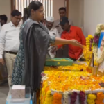 గాంధీ మార్గంలో నడవాలని కలెక్టర్ అభిలాష అభినవ్ పిలుపు Nirmal District Collector Abhilash Abhinav honored Mahatma Gandhi on his birth anniversary, urging all to follow his peaceful and moral path.