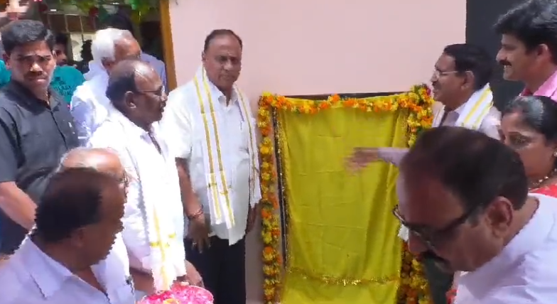 The Shirdi Sai Kalyana Mandapam was inaugurated in Navabupeta, Nellore by Minister Narayana and MP Prabhakar Reddy, praising the temple's committee for their services.