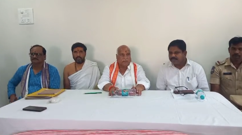 MLA Pawan Ramarao Patel emphasized that officials must ensure a hassle-free experience for devotees during the Sharannavaratri celebrations at Basar Saraswati temple.